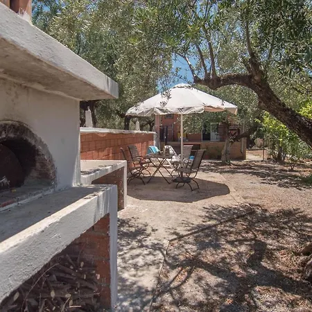 Little Country Hut 'mikri Eleni' Tatil Evi